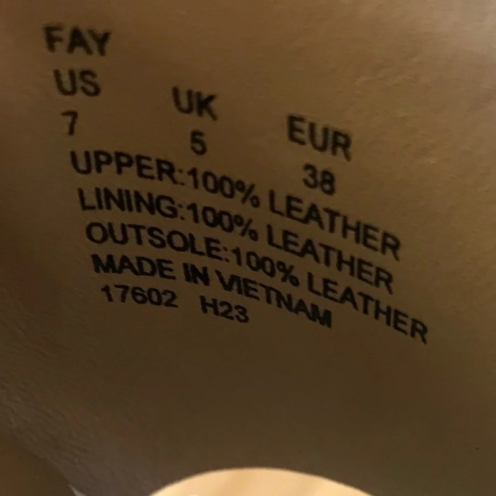 RALPH LAUREN LEATHER SLIP ON SANDALS - Picture 8 of 14